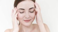 8 Gerakan Massage Wajah Ini Bisa Membuat Wajah Kamu Cerah dan Sehat Tanpa Harus ke Salon