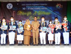 SMA Katolik Rajawali Makassar Meraih 3 Medali di KSN 2022