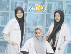 Pelajar SMK Farmasi Yamasi Makassar Membuat Sabun Sehat Cloverie Wash