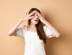 5 Kebiasaan Buruk yang Tanpa Disadari Dapat Merusak Kesehatan Mata