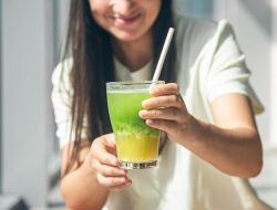 7 Resep Detox Drink Biar Kulit Makin Sehat