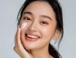 5 Tips Mudah Merawat Wajah Supaya Tampak Lebih Glowing dan Sehat