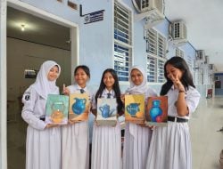 SMA Angkasa Lanud Sultan Hasanuddin Unjuk Kreativitas Melalui Karya Lukisan