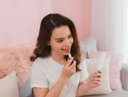 Biar Gak Salah Pilih, Ini Tips Memilih Shade Lipstik Sesuai Undertone Kulit Kamu