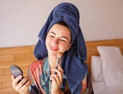 Tips wajah Tampil Segar Alami dengan Shower Make Up
