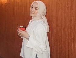 Mix and Match Kemeja Putih yang Bikin Anti Mati Gaya