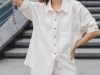 Biar Gak Kayak Kebesaran, Ini Dia Tips Gaya Kemeja Longgar yang Kece Banget!
