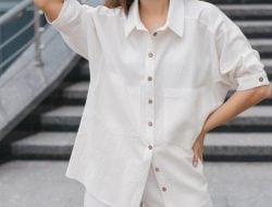 Biar Gak Kayak Kebesaran, Ini Dia Tips Gaya Kemeja Longgar yang Kece Banget!