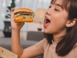 Begini Kata Sobat KeKeR Tentang Junk Food yang Kurang Baik Bagi Kesehatan