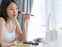 7 Rahasia Makeup Tahan Lama dan Anti Luntur di Cuaca Panas